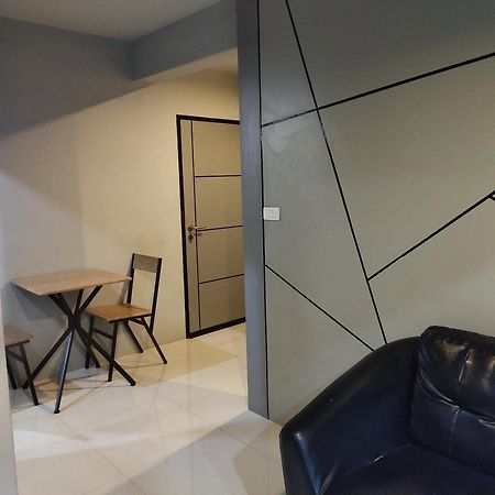 9 Hostel Чиангмай Екстериор снимка