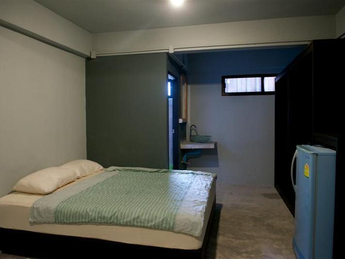 9 Hostel Чиангмай Екстериор снимка