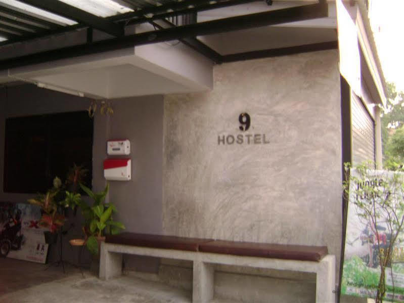 9 Hostel Чиангмай Екстериор снимка